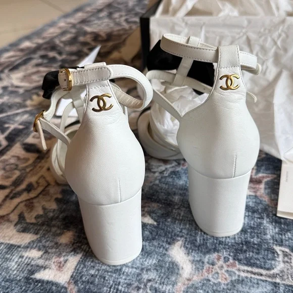 Authentic Chanel Camelia Lambskin & Grosgrain T-Strap Mary Jane Pumps size 37 - Picture 12 of 17